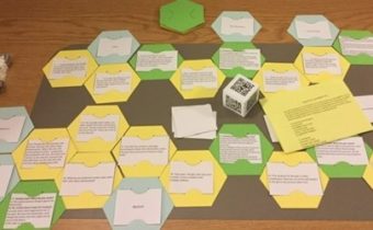 Hra Hexagon Tales, nástroj na skúmanie citlivých tém vo vzdelávacom prostredí je teraz dostupná ako učiteľská príručka.